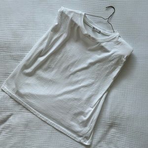 💸SOLD Zara padded shoulder top